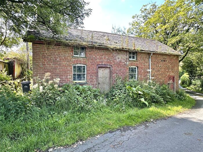 Cottage For Sale In Llidiartywaun, Llanidloes, Powys, SY18