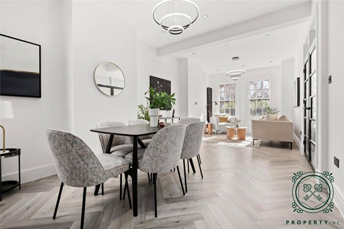 3 Bedroom Terraced House For Sale In Lymington Avenue, London, N22