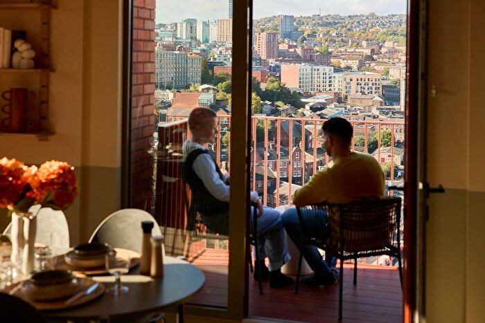 2 Bedroom Apartment To Rent In Soho Yard, Sheffield, S3