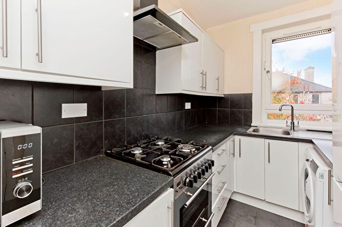 2 Bedroom Flat For Sale In / Stenhouse Gardens North, Stenhouse, Edinburgh, EH11