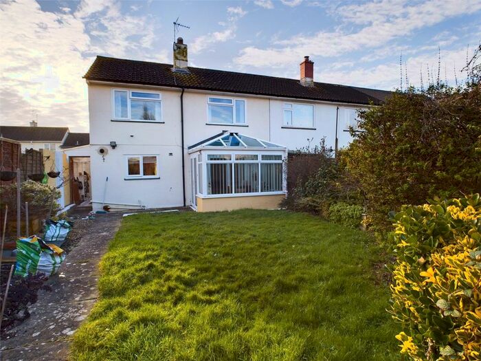 3 Bedroom End Of Terrace House For Sale In Penhill Road, Matson