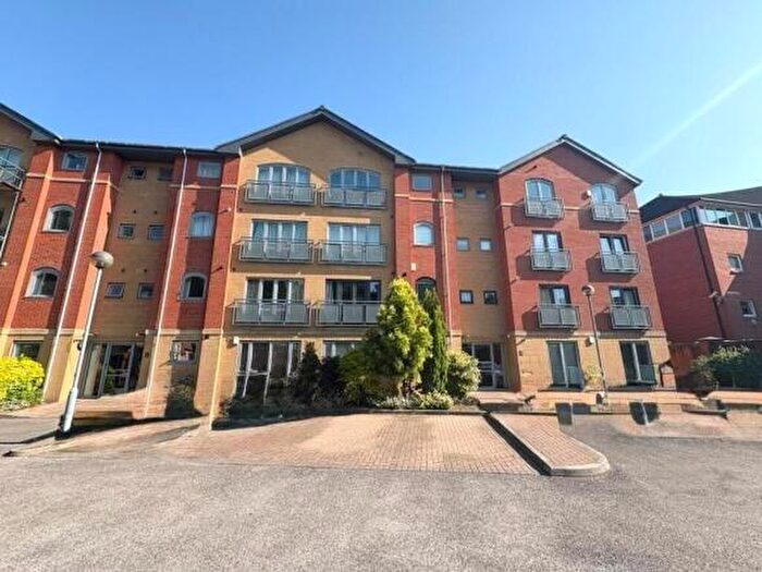 2 Bedroom Flat To Rent In Dukes Wharf, Wharf Road, Nottingham, Nottinghamshire, NG7