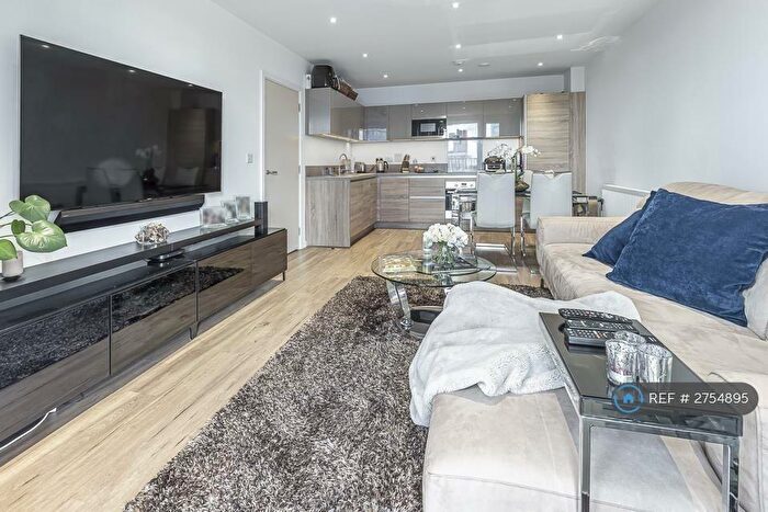 2 Bedroom Flat To Rent In Katie Court, London, E16