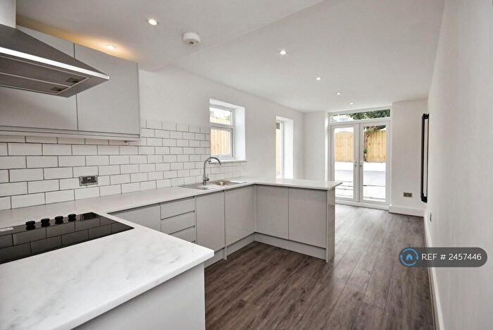 2 Bedroom Flat To Rent In Covney Street, Cardiff, CF24