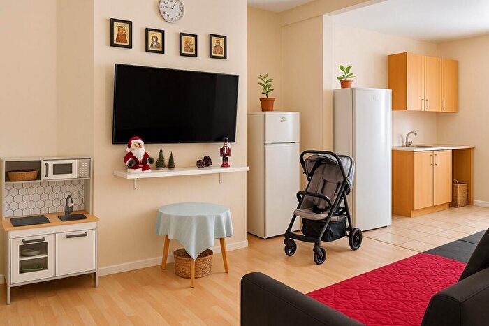 4 Bedroom Terraced House For Sale In Shakespeare Crescent, London, E12