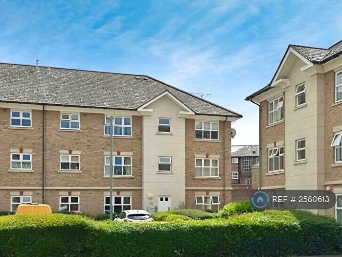 2 Bedroom Flat To Rent In Stapleford Close, Chelmsford, CM2