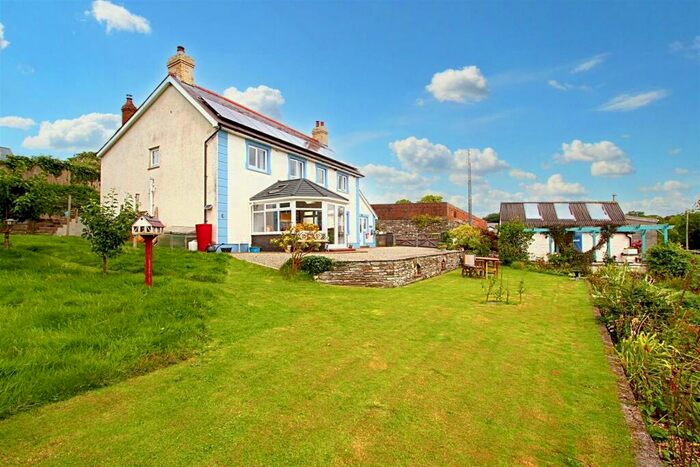 4 Bedroom Detached House For Sale In Ferwig, Cardigan, SA43