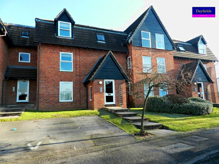 1 Bedroom Flat To Rent In Millers Green Close, Enfield, EN2