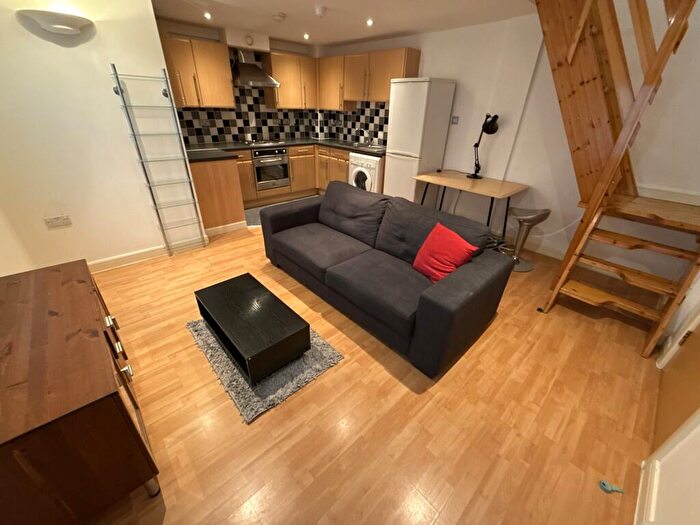 1 Bedroom Apartment To Rent In High Street, Manchester, M4