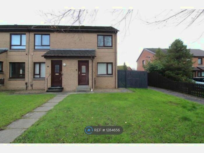 2 Bedroom Flat To Rent In Lochlibo Court, Girdle Toll, Irvine KA11