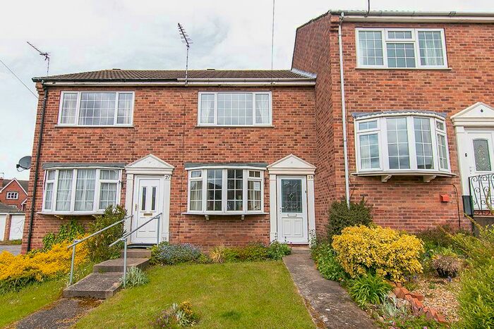 2 Bedroom Town House To Rent In Radcliffe Gardens, Carlton, Nottingham, NG4