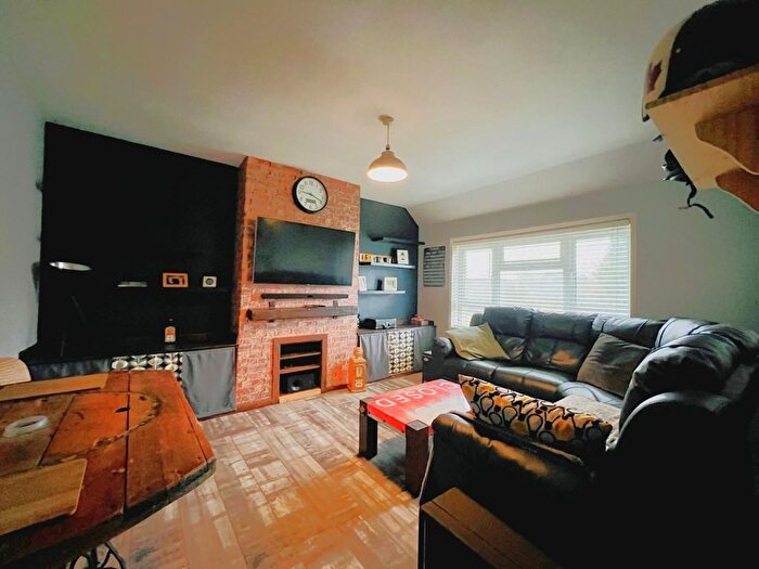 1 Bedroom Flat For Sale In Sotherton, Willesborough, Ashford, TN24
