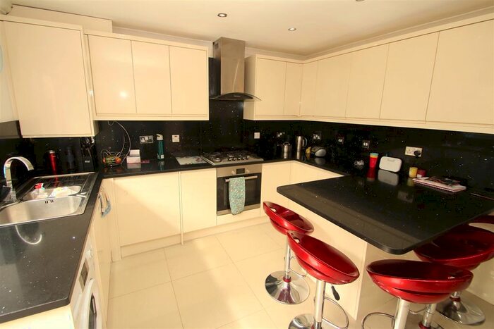 4 Bedroom Terraced House To Rent In Argyll Road, Hemel Hempstead, HP2