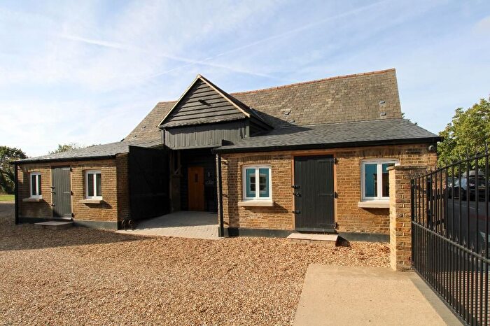 3 Bedroom Semi-Detached House To Rent In Harmondsworth Lane, Sipson, West Drayton, Middlesex, UB7