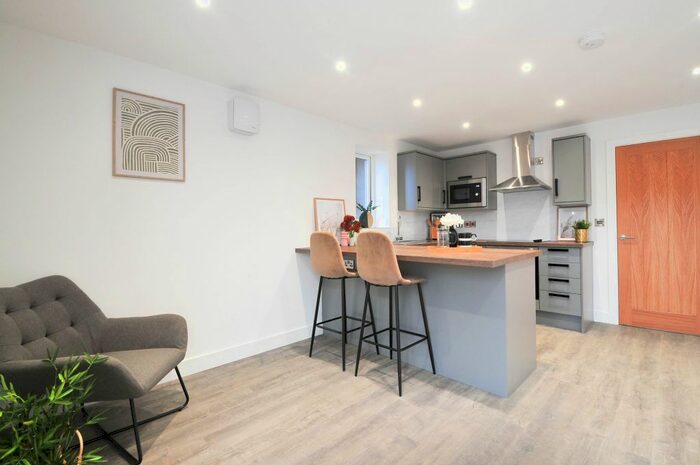 1 Bedroom Flat To Rent In Mitford Road, Fallowfield, Manchester, M14