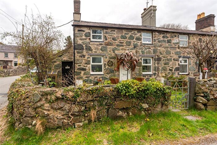 2 Bedroom End Of Terrace House For Sale In Tregarth, Bangor, Gwynedd, LL57