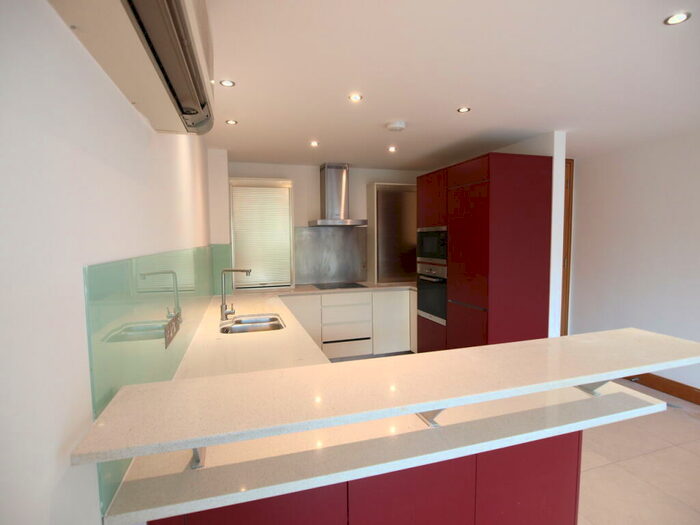 2 Bedroom Flat To Rent In Arlington Road, Camden, NW1