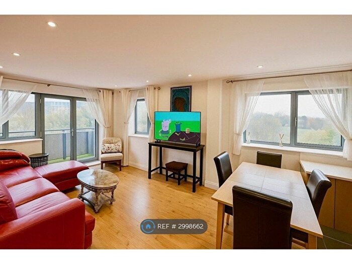 2 Bedroom Flat To Rent In Aqua House, London, NW10