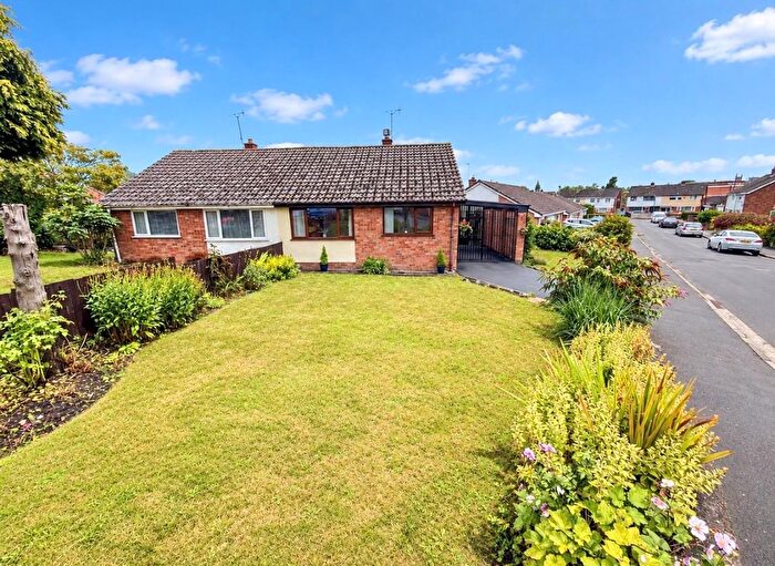 2 Bedroom Semi-Detached Bungalow For Sale In Bridgeman Road, Oswestry, SY11
