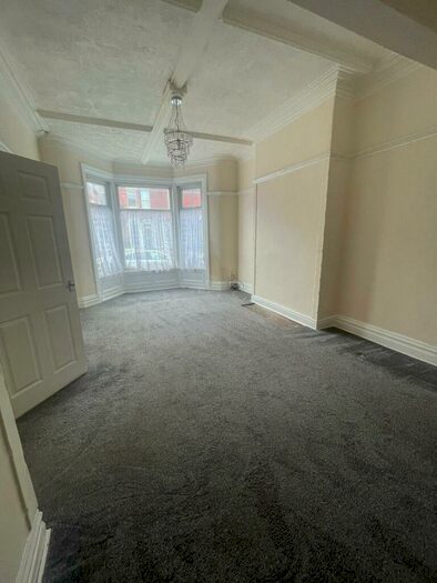 7 Bedroom Terraced House To Rent In Clevedon Road, FY1