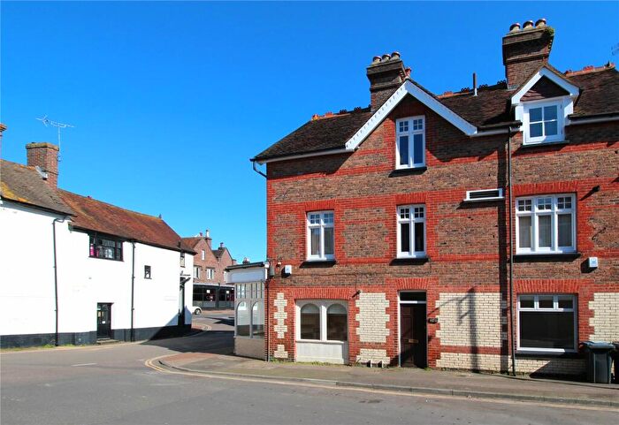 2 Bedroom Apartment To Rent In High Street, East Grinstead, West Sussex, RH19