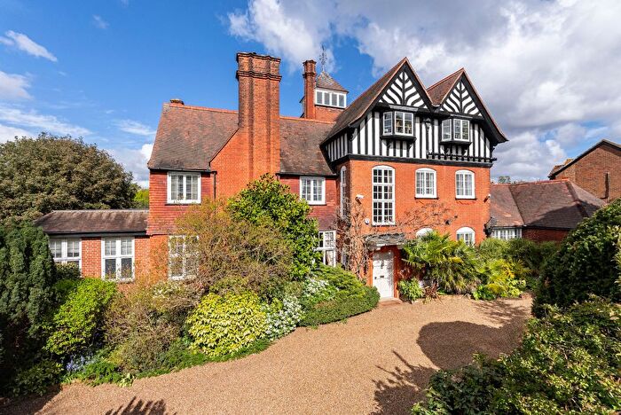 8 Bedroom Detached House For Sale In Ryecroft Road, London, SW16
