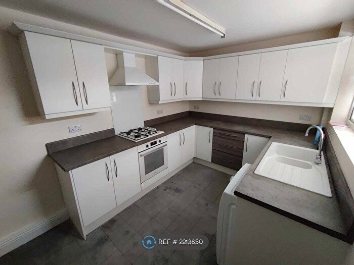 3 Bedroom Terraced House To Rent In York Street, Jarrow, NE32