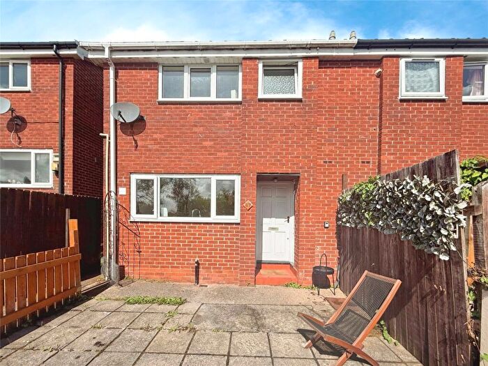 3 Bedroom Semi-Detached House To Rent In Bryn Bevan, Newport, NP20