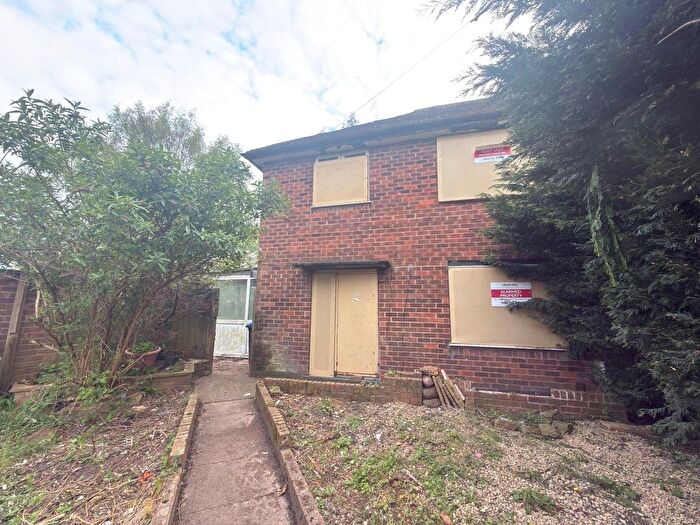 3 Bedroom Semi Detached House For Sale In Magnolia Grove, Hucknall, Nottingham, Nottinghamshire, NG15