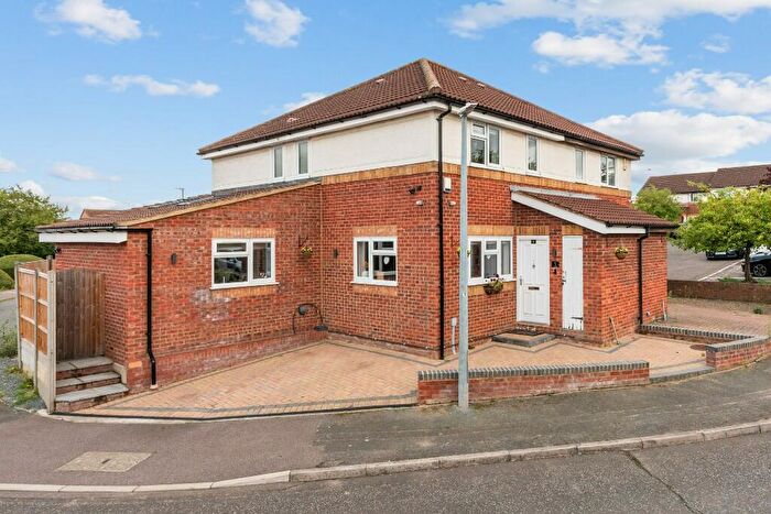 3 Bedroom Semi-Detached House For Sale In Old Oaks, Waltham Abbey, Essex, EN9