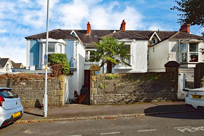 7 Bedroom Terraced House For Sale In Eaton Crescent, Swansea, SA1