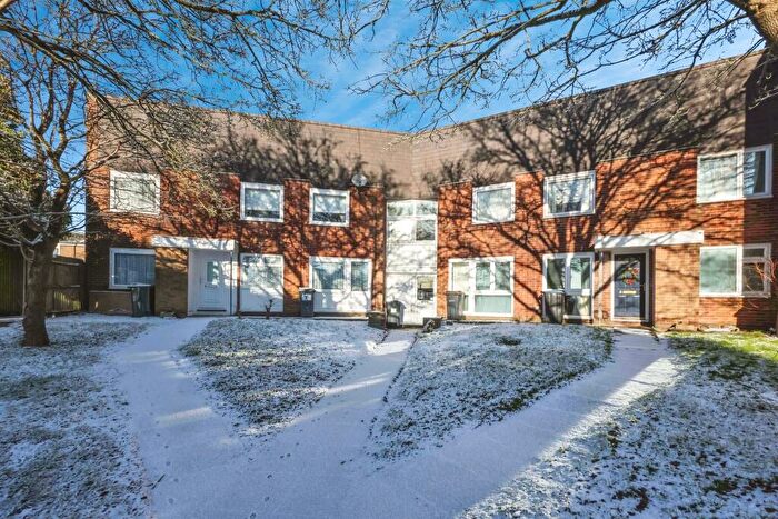 1 Bedroom Flat For Sale In Six Acres, Quinton, Birmingham, B32