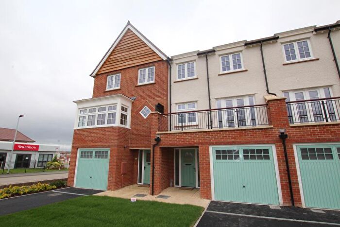 6 Bedroom Terraced House To Rent In Great Clover Leaze - Stoke Gifford, BS16