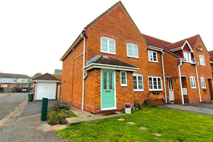 3 Bedroom End Of Terrace House For Sale In Watersmeet, Fareham, Hampshire, PO16