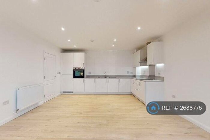 2 Bedroom Penthouse To Rent In Brewers Square, Dartford, DA1