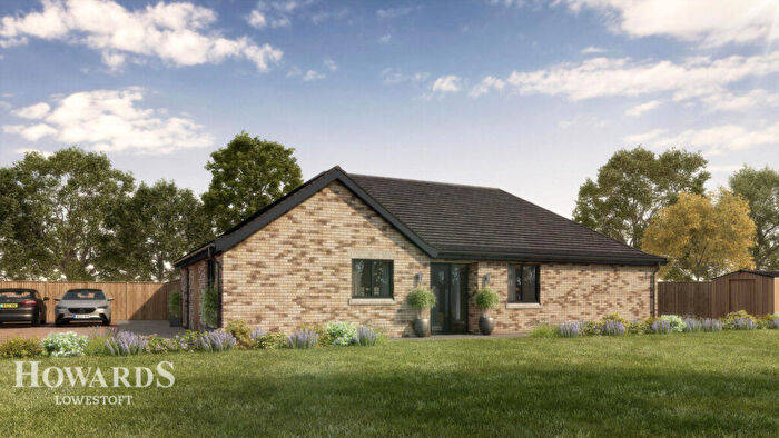 3 Bedroom Detached Bungalow For Sale In Morton Road, Lowestoft, NR33