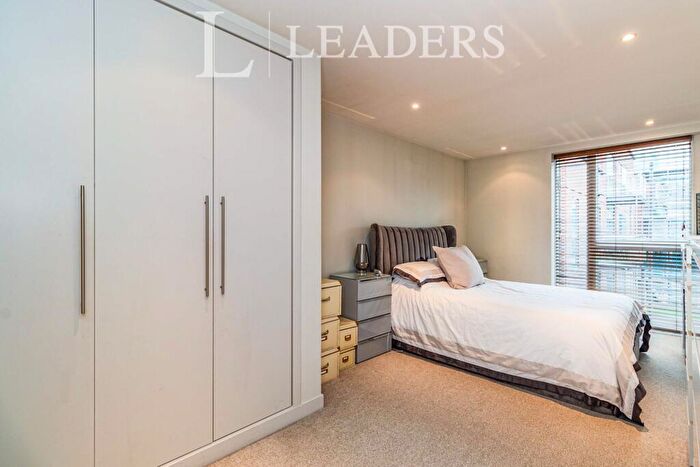2 Bedroom Apartment To Rent In The Heart, Walton, KT12
