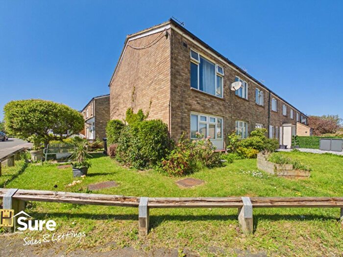 2 Bedroom Maisonette To Rent In Poynders Hill, Hemel Hempstead, Hertfordshire, HP2