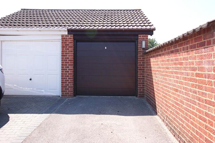 1 Bedroom Semi-Detached House For Sale In Chaffinch Close, Creekmoor, Poole, BH17 - Photo 7