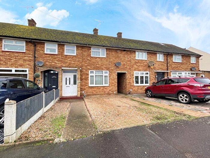 2 Bedroom Terraced House For Sale In Fulbrook Lane, South Ockendon, RM15