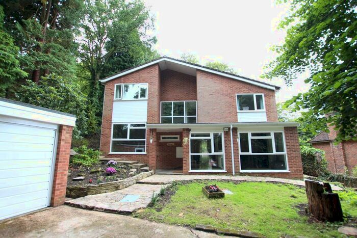 4 Bedroom Detached House To Rent In St Johns, GU21