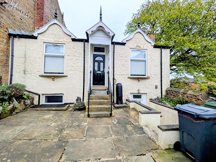 2 Bedroom Semi Detached House For Sale In Highfield Lane, Keighley, BD21