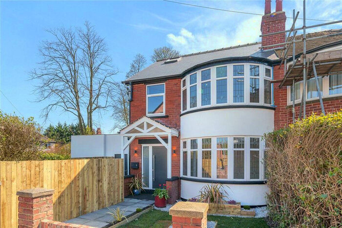 4 Bedroom Semi-Detached House To Rent In Holmfield Drive, Leeds, West Yorkshire, LS8