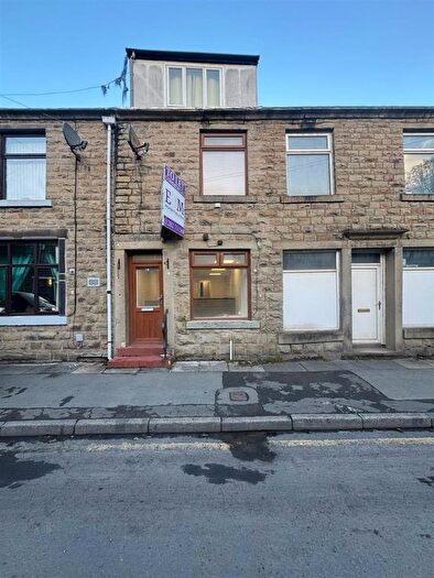 Property To Rent In Burnley Road East, Rossendale, BB4