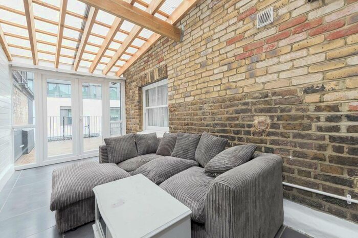 3 Bedroom Flat To Rent In Golborne Road, London, W10