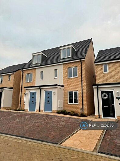 3 Bedroom Semi-Detached House To Rent In Burnet Road, Dereham, NR19