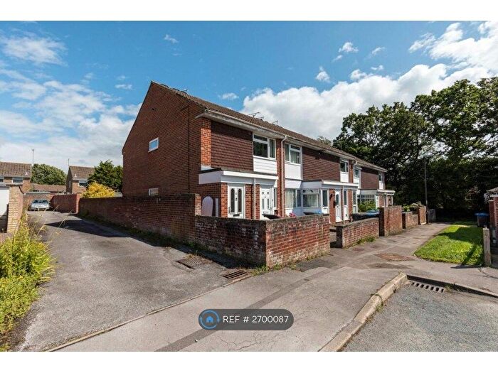 1 Bedroom Maisonette To Rent In Sawyers Close, Burgess Hill, RH15