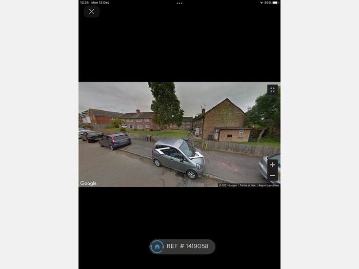 2 Bedroom Flat To Rent In Plaw Hatch Close, Bishop's Stortford, CM23