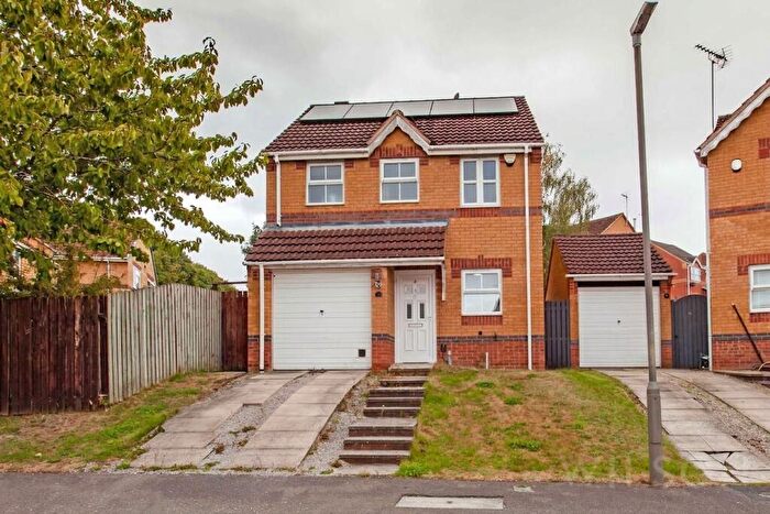 3 Bedroom Detached House For Sale In Kingfisher Court, Bolsover, S44
