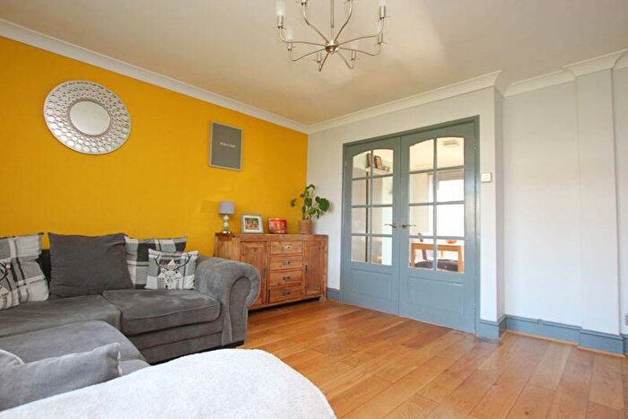 3 Bedroom End Of Terrace House For Sale In Abbots Way, Ulceby, DN39
